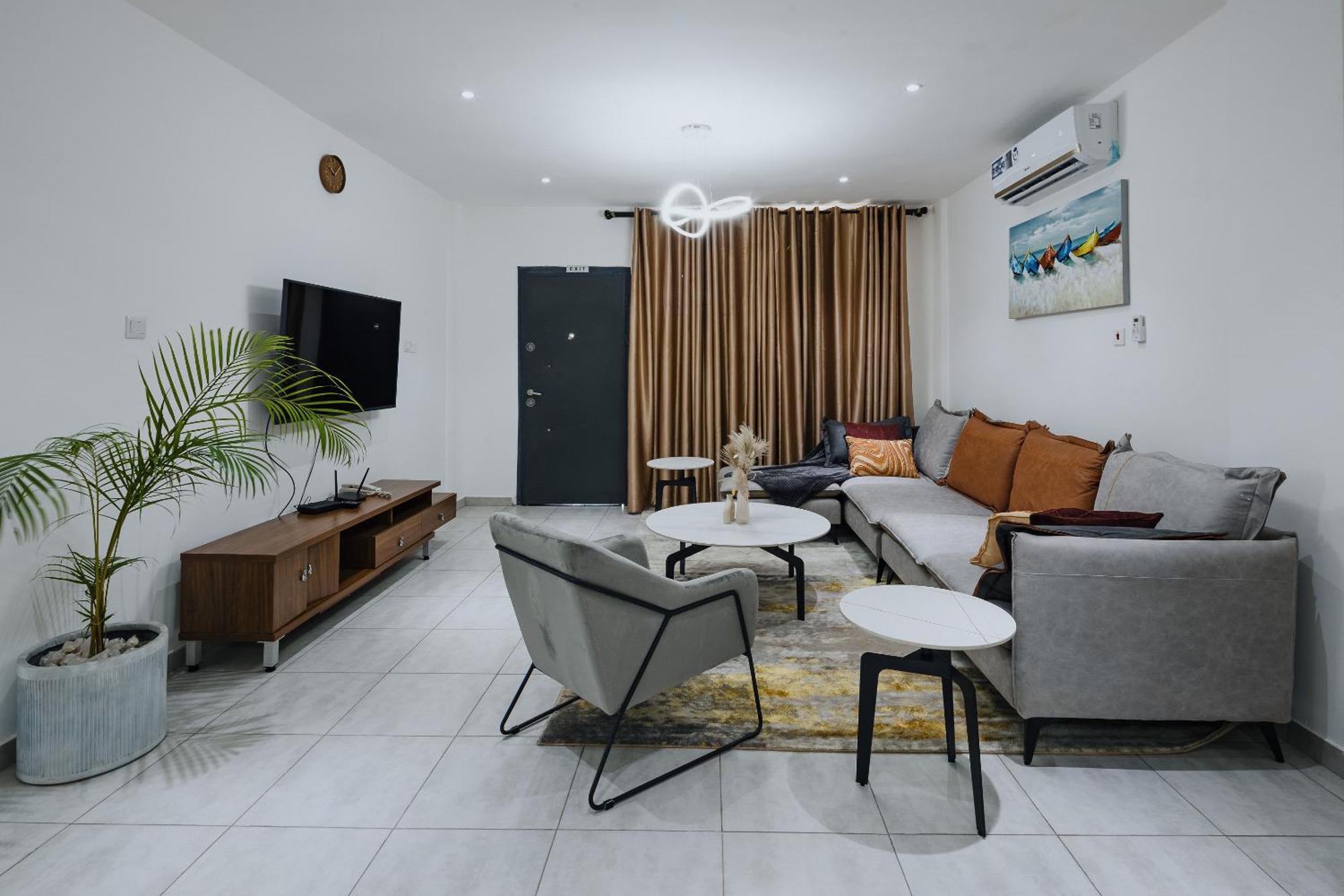 The Avery Apartments At Odomaa Place, East Airport Akkra Exterior foto